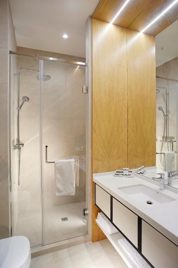 Neos Hotel Astana Bagian luar foto